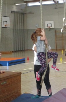 18.01.2019 Schulpaten der Klasse M 8b und die Vorschulkinder im Dschungel